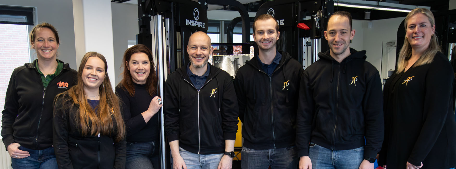 teamfoto Helen: Nina, Dewi, Simone, Cas, Rob, Steafan, Martine